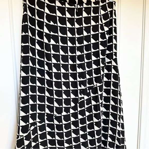 Zara Geo Abstract Print Midi Skirt in Size S - Picture 10 of 10